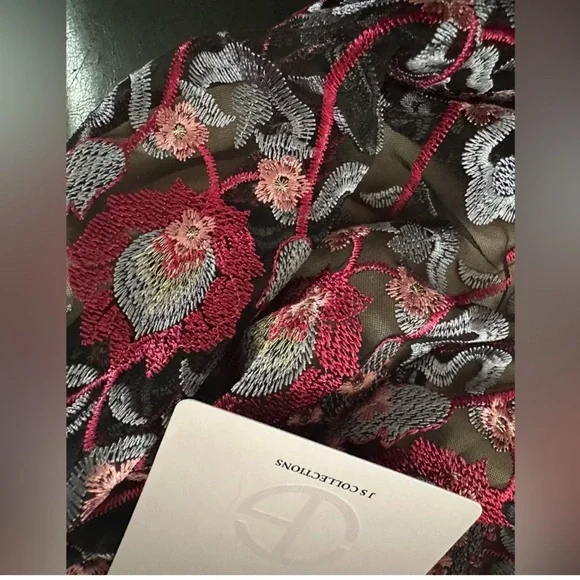 Elegant Purple Patterned Women's Dress - Picture 5 of 10